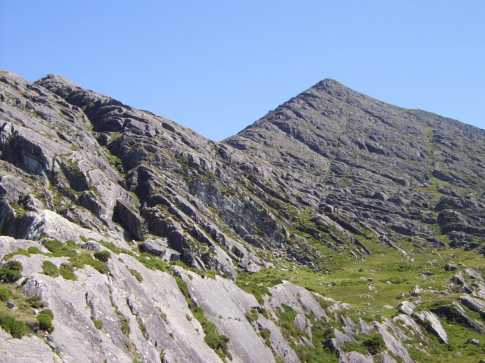             MountainViews.ie picture about Hungry Hill (<em>Cnoc Daod</em>)            