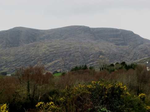             MountainViews.ie picture about Hungry Hill (<em>Cnoc Daod</em>)            