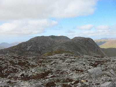             MountainViews.ie picture about Binn idir an dá Log SE Top (<em>Binn idir an dá Log (mullach thoir theas)</em>)            
