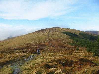             MountainViews.ie picture about Lugduff SE Top (<em>An Log Dubh (mullach thoir theas)</em>)            