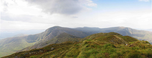             MountainViews.ie picture about Beann Far SW Top (<em>An Bheann Bhán (mullach i gcéin thiar theas)</em>)            