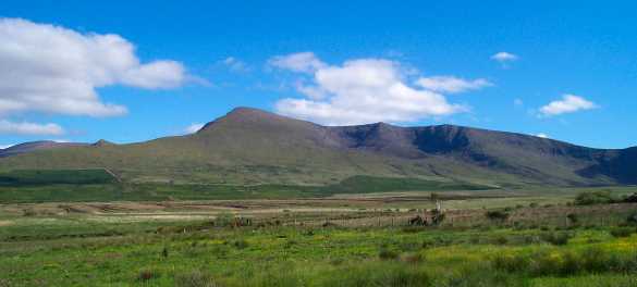             MountainViews.ie picture about Slievanea (<em>Sliabh Mhacha Ré</em>)            