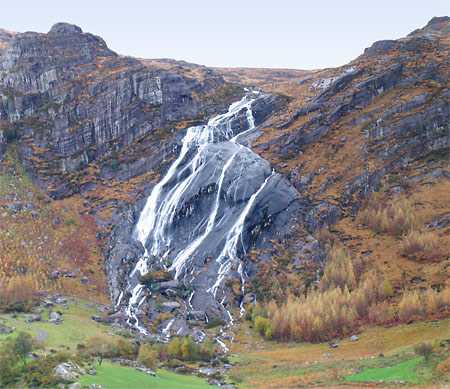             MountainViews.ie picture about Knocknagorraveela (<em>Cnoc na gCorrmhíolta</em>)            