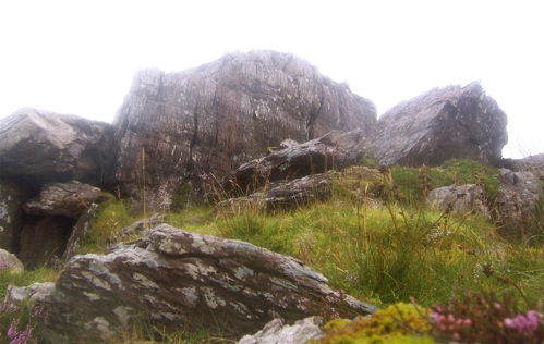             MountainViews.ie picture about Knocknagapple NW Top (<em>Cnoc an Chapaill (mullach thiar thuaidh)</em>)            