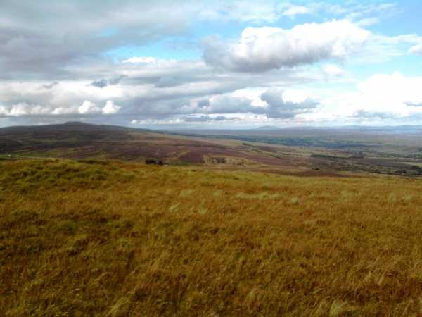             MountainViews.ie picture about Coolnasillagh Mountain (<em>Sliabh Chúil na Saileach</em>)            