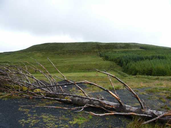             MountainViews.ie picture about Slievecallan (<em>Sliabh Calláin</em>)            