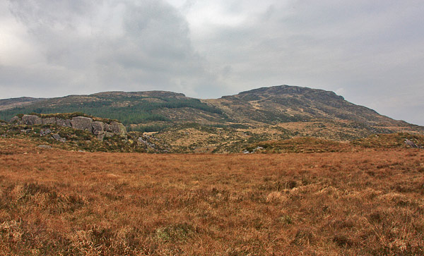             MountainViews.ie picture about Knocknabrone Hill (<em>Cnoc na Brón</em>)            