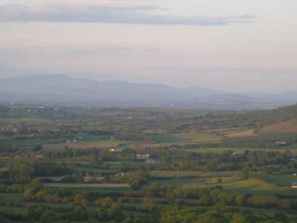             MountainViews.ie picture about Cullenagh Mountain (<em>Sliabh Chuileannaí</em>)            