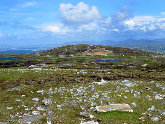             MountainViews.ie picture about Cluidaniller West Top (<em>Cnoc an Iolair (mullach thiar)</em>)            