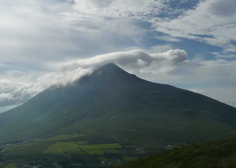             MountainViews.ie picture about Krinnuck (<em>Cruinneog</em>)            