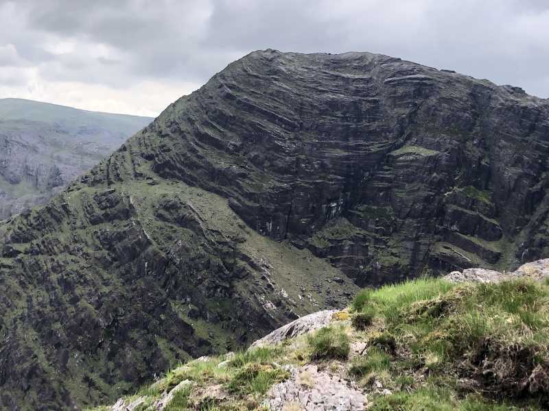             MountainViews.ie picture about Slievenashaska South Top (<em>Sliabh na Seasca (mullach theas)</em>)            