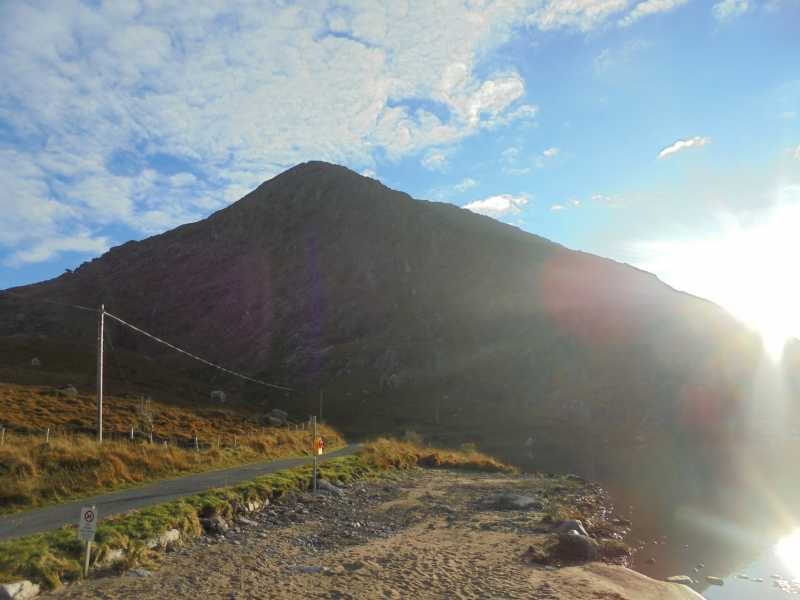             MountainViews.ie picture about Tooreennamna (Eskatarriff NW Top)            