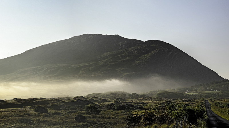             MountainViews.ie picture about Tooreennamna (Eskatarriff NW Top)            