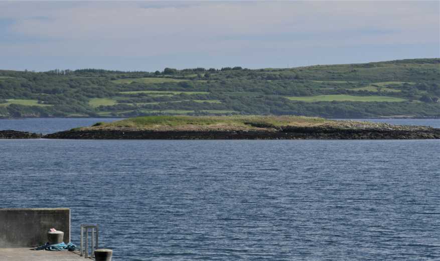             MountainViews.ie picture about Owen's Island (<em>Oileán Eoghain</em>)            