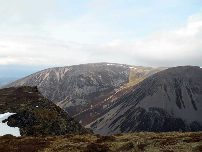             MountainViews.ie picture about Meall Dubhag             