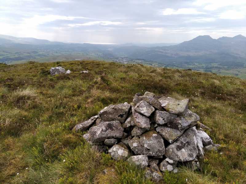             MountainViews.ie picture about Craig y Garreg-lwyd West Top             