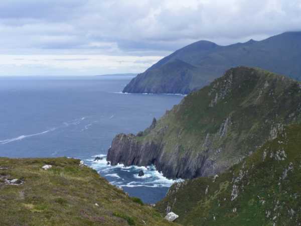 MountainViews.ie Picture about mountain Ballydavid Head (<i>Ceann Bhaile Dháith</i>) in area Dingle West, Ireland