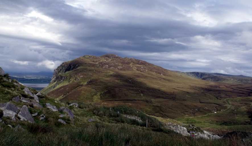 MountainViews.ie Picture about mountain Maum (<i>An Mám</i>) in area Donegal SW, Ireland
