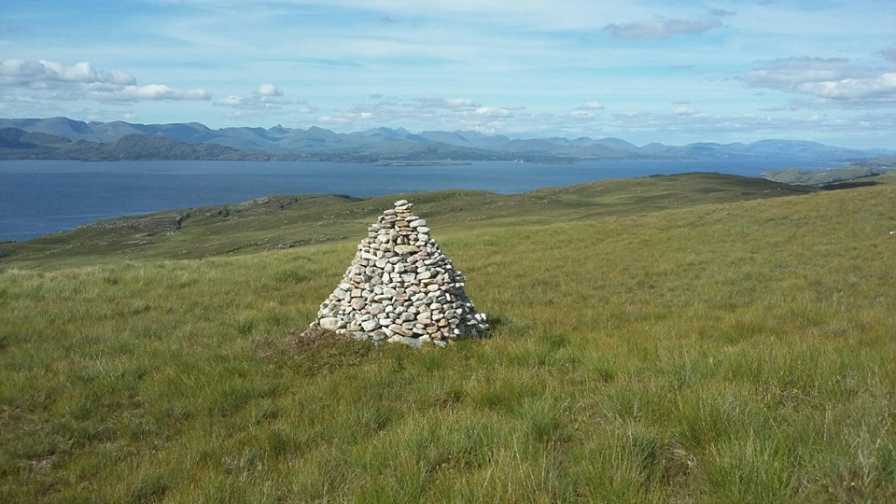 MountainViews.ie Picture about mountain Derryvour Hill  in area Caha Mountains, Ireland