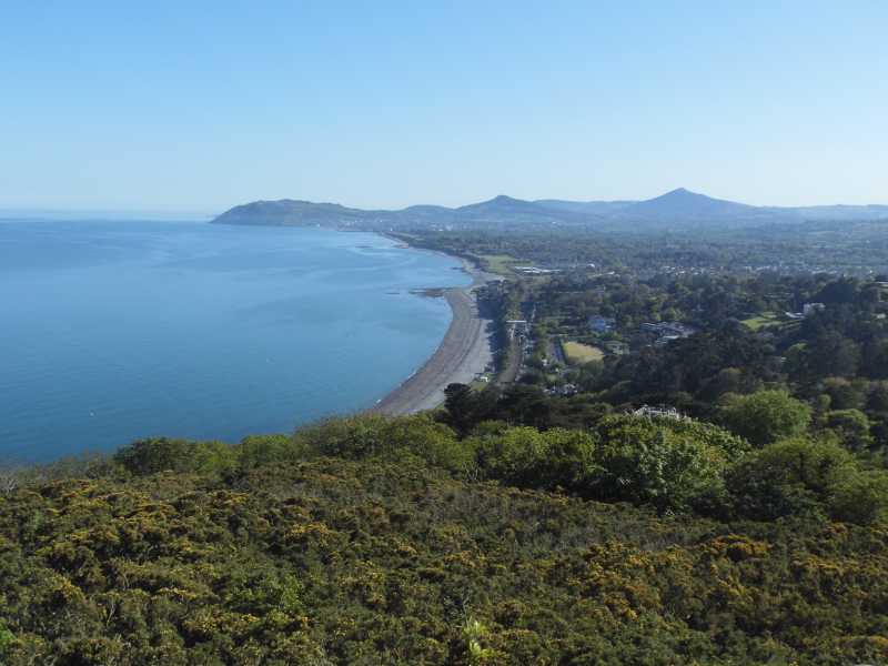 MountainViews.ie Picture about mountain Killiney Hill (<i>Cnoc Chill Iníon Léinín</i>) in area Dublin, Ireland