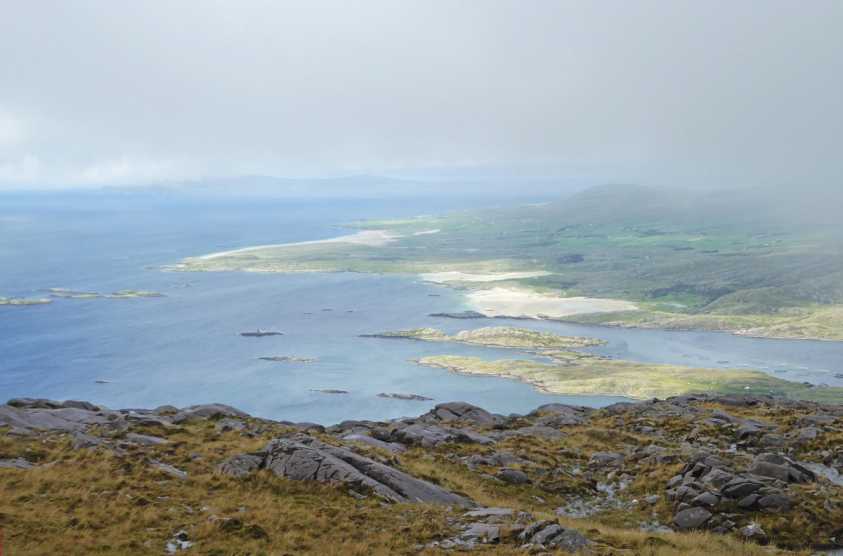 MountainViews.ie Picture about mountain Benchoona East Top (<i>Binn Chuanna soir barr</i>) in area Twelve Bens, Ireland