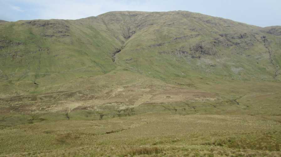 MountainViews.ie Picture about mountain <i>Meall Cheo</i> (<i>An Meall Dubh barr thiar thuaidh</i>) in area Maamturks, Ireland