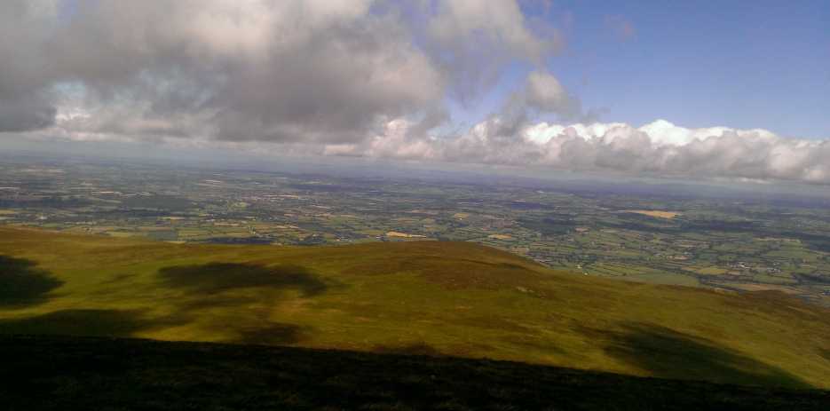 MountainViews.ie Picture about mountain Slievenamon North-West Top (<i>Sliabh na mBan barr thiar thuaidh</i>) in area South East Midlands, Ireland