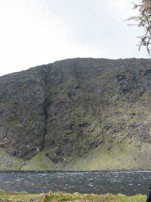 MountainViews.ie Picture about mountain Knocknagantee (<i>Cnoc na gCáinte</i>) in area Dunkerron Mountains, Ireland