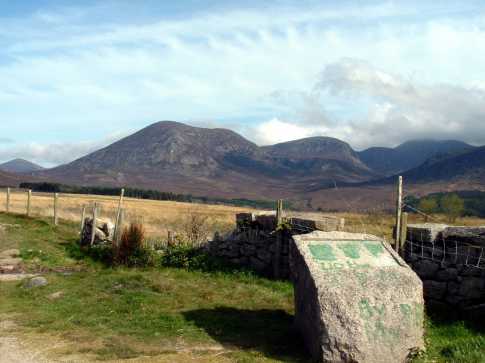 MountainViews.ie Picture about mountain Cove Mountain  in area Mourne Mountains, Ireland