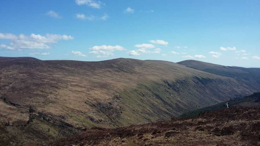 MountainViews.ie Picture about mountain Lugduff (<i>An Log Dubh</i>) in area Wicklow, Ireland