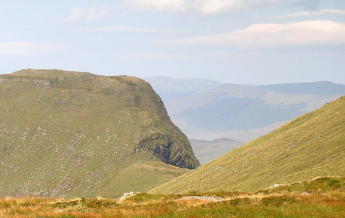 MountainViews.ie Picture about mountain Beann South Top (<i>An Bheann Bhán (mullach theas)</i>) in area Dunkerron Mountains, Ireland