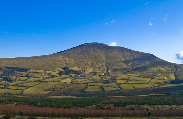 MountainViews.ie Picture about mountain Cush (<i>Cois</i>) in area Galty Mountains, Ireland
