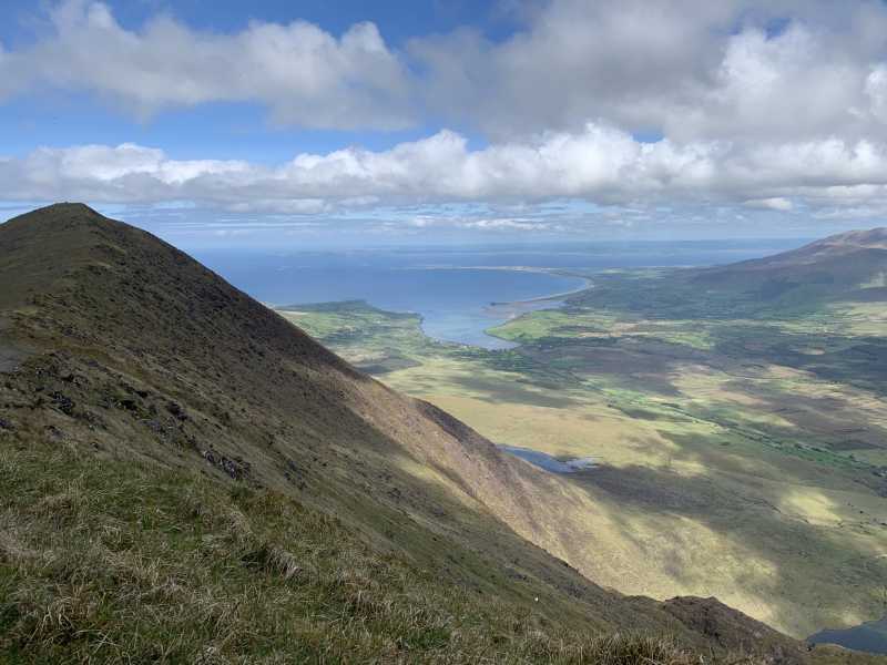 MountainViews.ie Picture about mountain Brandon Peak (<i>Barr an Ghéaráin</i>) in area Brandon Group, Ireland