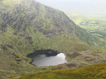 MountainViews.ie Picture about mountain Macklaun (<i>Mothallán</i>) in area Glenbeigh Horseshoe, Ireland