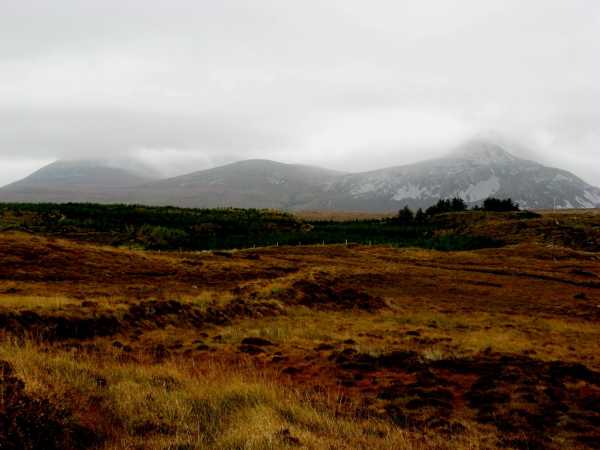 MountainViews.ie Picture about mountain Aghla Beg South Top (<i>An Eachla Bheag (mullach theas)</i>) in area Derryveagh Mountains, Ireland
