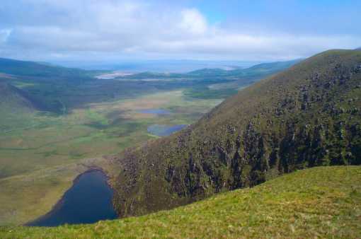 MountainViews.ie Picture about mountain Beennabrack (<i>Macha na gCab</i>) in area Brandon Group, Ireland