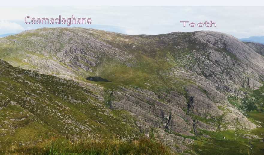 MountainViews.ie Picture about mountain Coomacloghane (<i>Com an Chlocháin</i>) in area Caha Mountains, Ireland