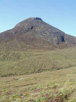 MountainViews.ie Picture about mountain Doan (<i>Dún Maol Chobha</i>) in area Mourne Mountains, Ireland