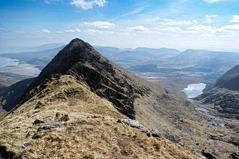 MountainViews.ie Picture about mountain Benagh (<i>Binn Fhaiche</i>) in area Brandon Group, Ireland
