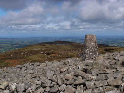 MountainViews.ie Picture about mountain Slieve Gullion (<i>Sliabh gCuillinn</i>) in area Gullion, Ireland