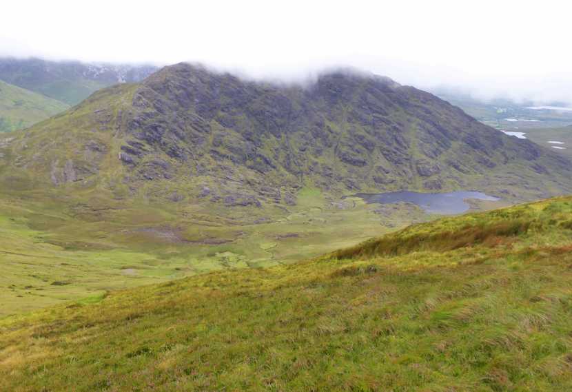 MountainViews.ie Picture about mountain Garraun South Top (<i>Maolchnoc (mullach theas)</i>) in area Twelve Bens, Ireland