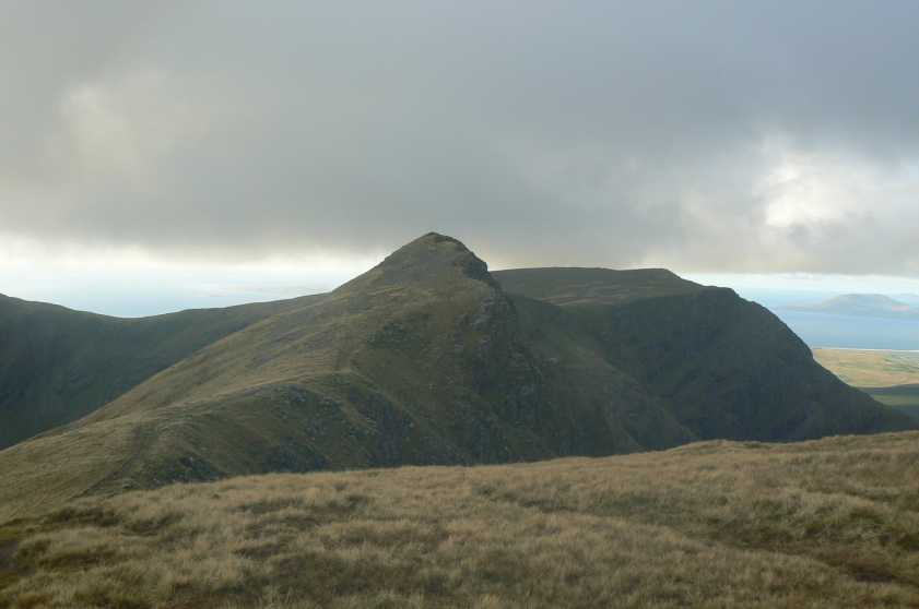 MountainViews.ie Picture about mountain Ben Lugmore (<i>Binn Log Mhór</i>) in area Mweelrea, Ireland