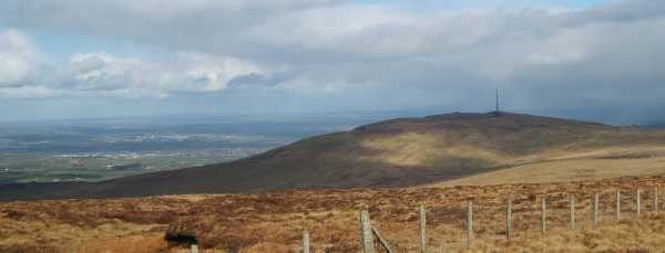 MountainViews.ie Picture about mountain Slieve Gallion (<i>Sliabh gCallann</i>) in area Sperrin Mountains, Ireland