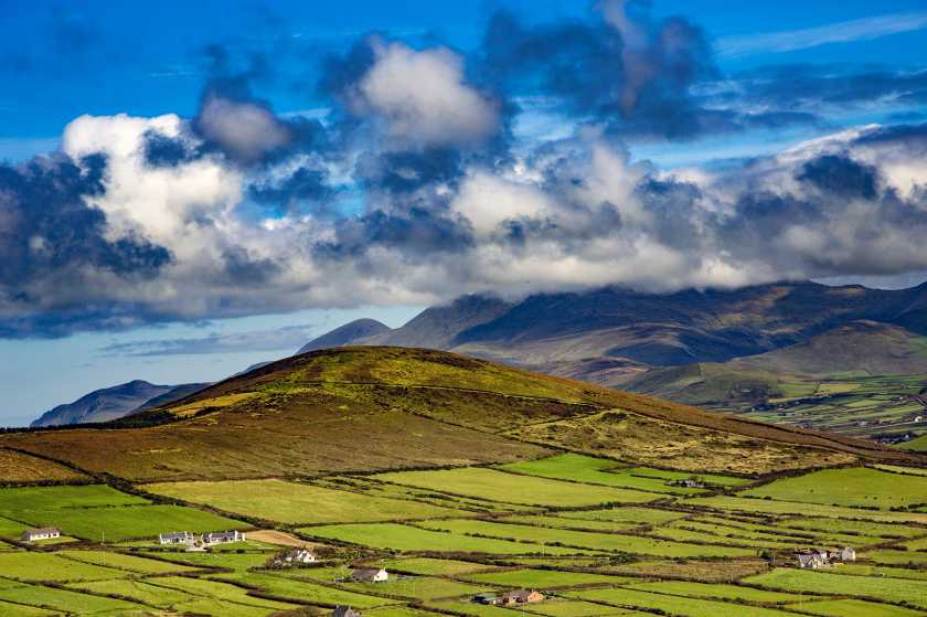 MountainViews.ie Picture about mountain Mount Eagle (<i>Sliabh an Iolair</i>) in area Dingle West, Ireland