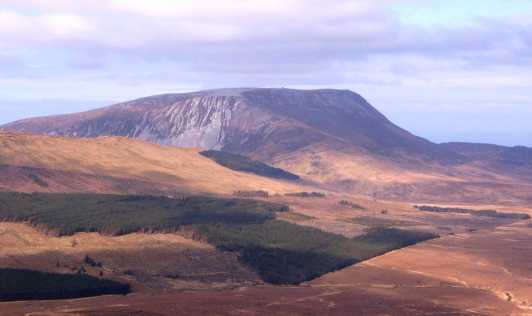 MountainViews.ie Picture about mountain Saggartnadooish (<i>Sagart na Dubhaise</i>) in area Derryveagh Mountains, Ireland