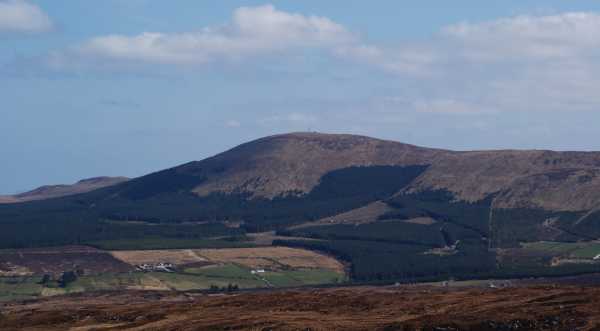 MountainViews.ie Picture about mountain Scalp Mountain (<i>An Scailp</i>) in area Inishowen, Ireland