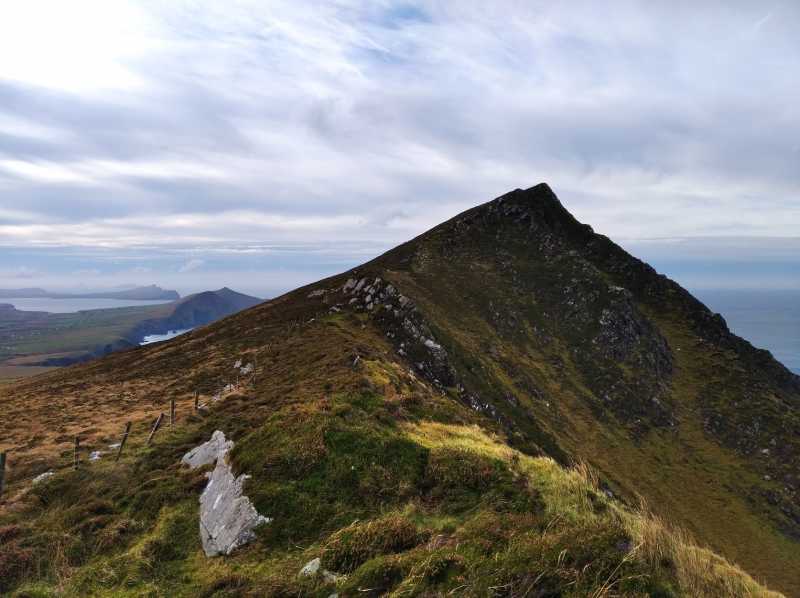 MountainViews.ie Picture about mountain Beennaman (<i>Binn na mBan</i>) in area Kerry Coastal Hill, Ireland