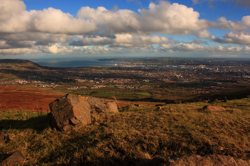 MountainViews.ie Picture about mountain Divis (<i>Dubhais</i>) in area Belfast Hills, Ireland