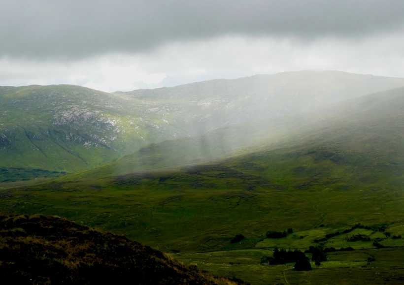 MountainViews.ie Picture about mountain Croveenananta (<i>Cruach Mhín an Fheannta</i>) in area Bluestack Mountains, Ireland