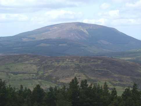 MountainViews.ie Picture about mountain Cooneen Hill (<i>Cnoc an Chuainín</i>) in area Midlands SW, Ireland